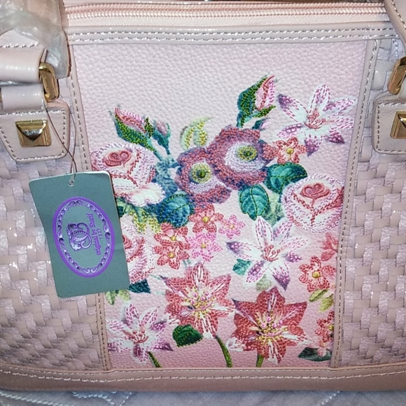 Sharif Designs 💖NY 💖 Embroidered Floral Bag 💖 - Picture 2 of 12